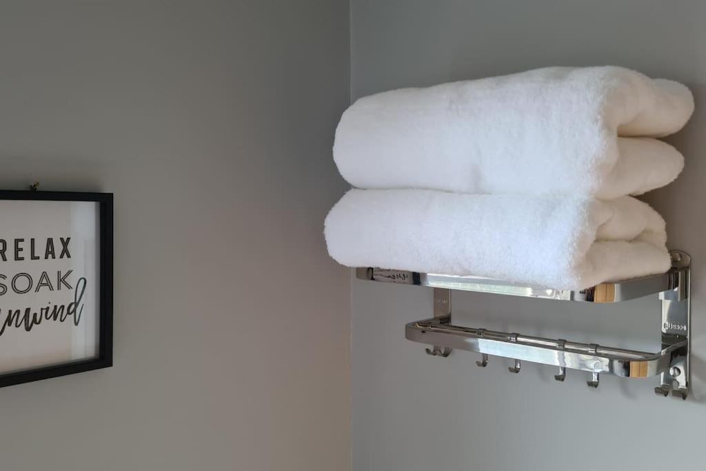 Stunning Holiday Home. Free Parking. Manchester Exteriör bild